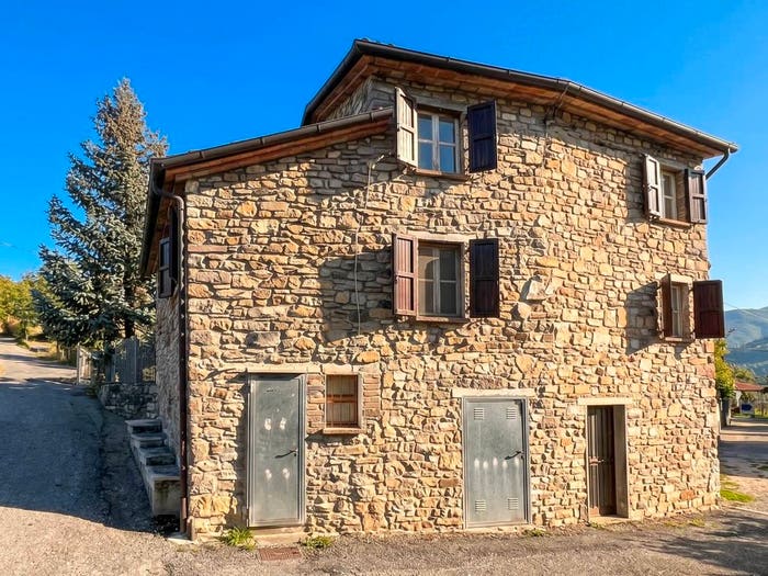Casa con 5 locali in vendita in Via Strada per Soanne, Pennabilli