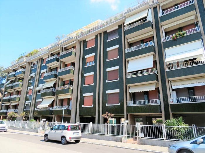 Appartamento trilocale in vendita in VIA MAGALOTTI, San Paolo, Novara