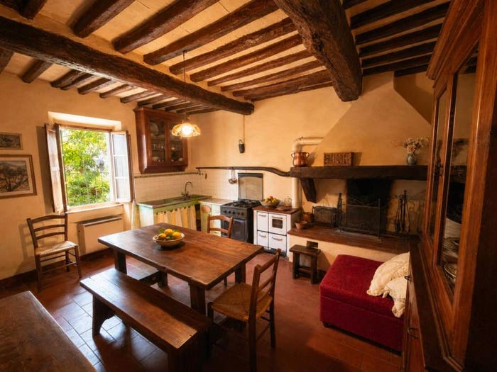 Casa quadrilocale in vendita in Centro, Terricciola