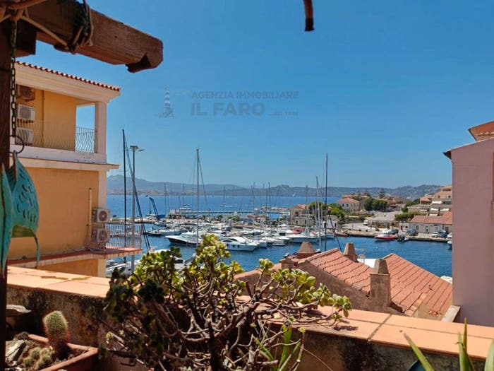 Appartamento quadrilocale in vendita in Via XX Settembre, La Maddalena