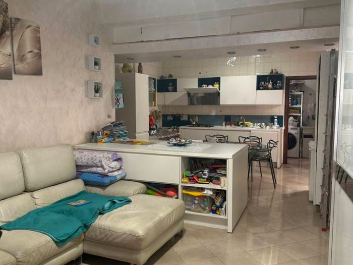 Appartamento trilocale in vendita in Via Publio Vigilio Marone, Centro, Poggiomarino