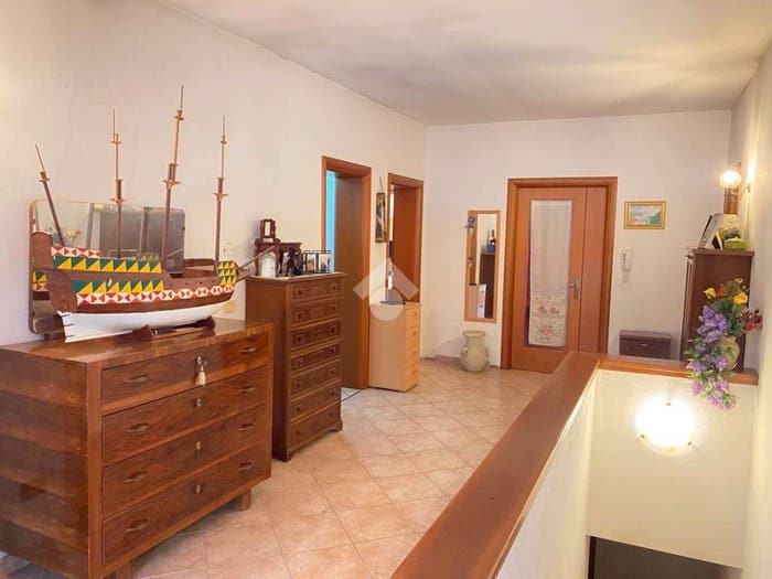 Casa con 6 locali in vendita in Via Pontisette, Casaglia, Ferrara