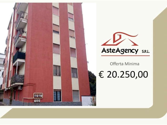 Appartamento bilocale in vendita in Via Sant'Alessandro D, Centro, Caronno Pertusella