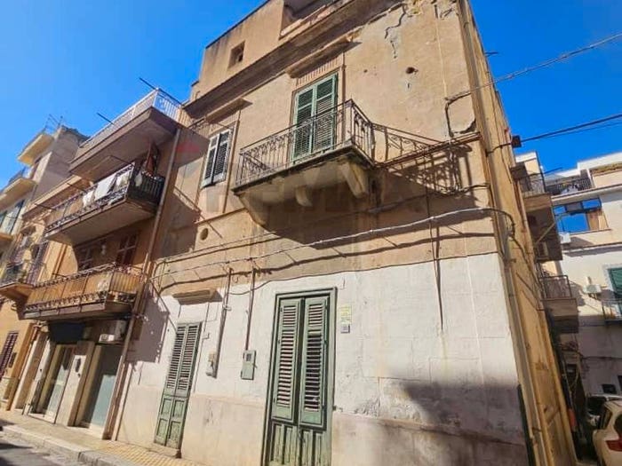 Casa con 5 locali in vendita in Via Milazzo, Centro, Bagheria