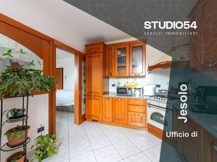 Appartamento trilocale in vendita in Via Giovanni Matteo Alberti, CavallinoTreporti