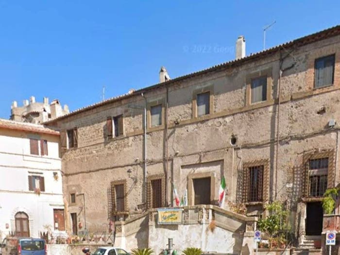 Appartamento con 6 locali in vendita in Piazza Giovanni XXIII, Centro, Morlupo