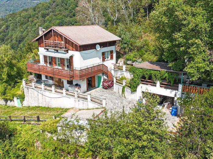 Casa con 6 locali in vendita in Via Sogno, Torre de' Busi