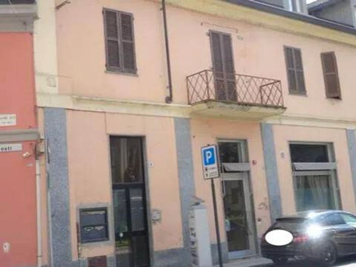 Appartamento quadrilocale in vendita in Piazza Carlo Alberto, Centro, Mortara