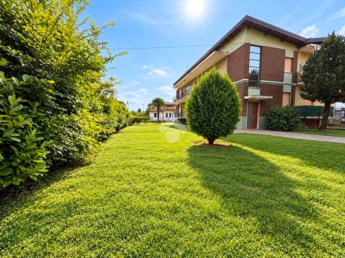 Appartamento bilocale in vendita in Via Don Seghezzi, Sabbio Guzzanica, Dalmine