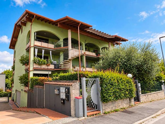 Appartamento trilocale in vendita in Entroterra, Desenzano del Garda