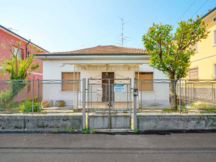 Casa quadrilocale in vendita in via Bergamo, Cesano Maderno