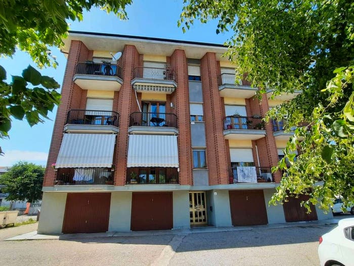 Appartamento quadrilocale in vendita in corso Asti, Vaccheria, Guarene