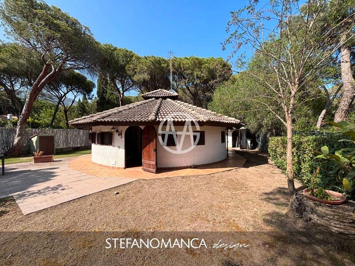 Casa quadrilocale in vendita in Comunione Stella Marina, Santa Margherita Di Pula, Pula