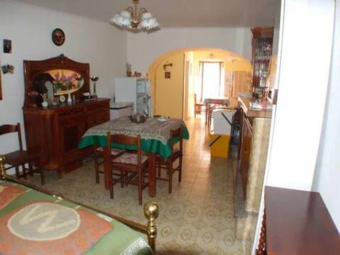 Appartamento quadrilocale in vendita in Piazza Maccafani No Number, Pereto