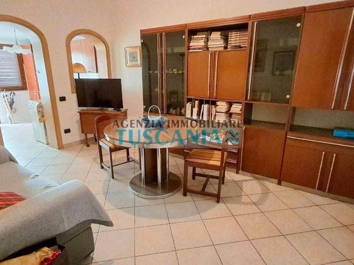 Appartamento trilocale in vendita in Corso Giacomo Matteotti, Cecina Centro, Cecina