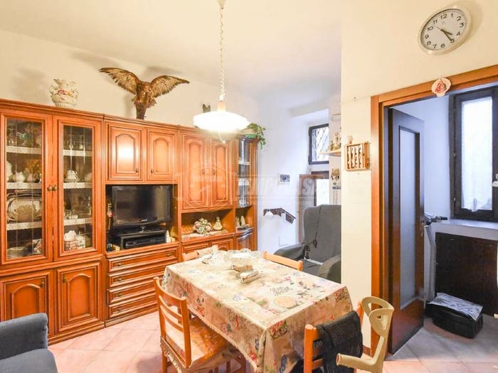 Appartamento bilocale in vendita in Via Tassera, Centro, Erba