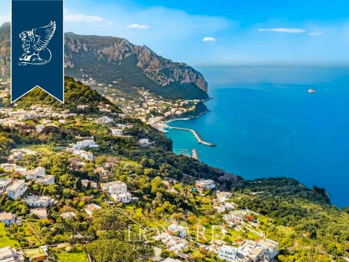 Appartamento con 5 locali in vendita in Centro, Capri