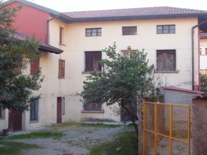 Casa quadrilocale in vendita in Piazza Maggio, Centro, Faedis