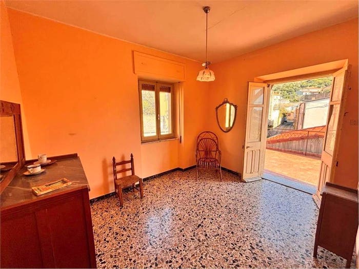 Casa con 6 locali in vendita in Via Dante Alighieri, Sardara