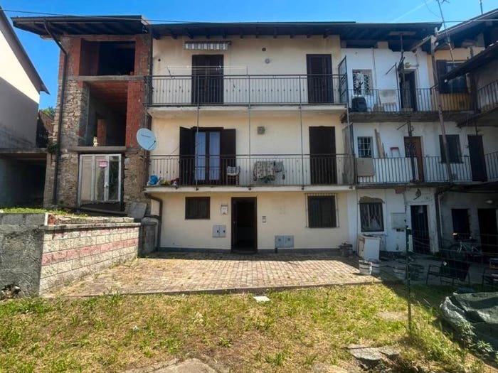 Appartamento bilocale in vendita in Via Monte Nero, Centro, Cunardo