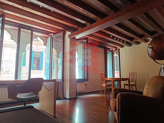 Appartamento con 5 locali in vendita in San Marco, Venezia