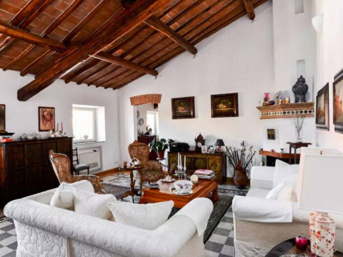 Appartamento quadrilocale in vendita in Esquilino, Roma
