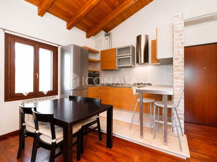 Appartamento trilocale in vendita in Via Ferrarese, Corticella, Bologna