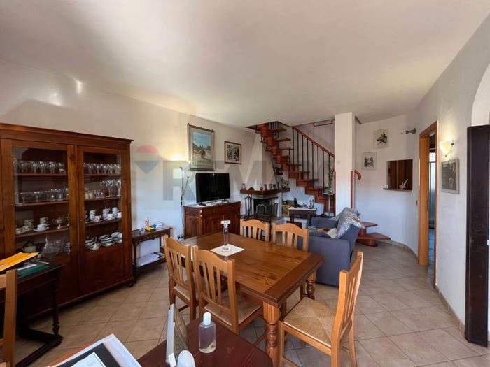 Appartamento quadrilocale in vendita in Cavriglia Monastero, Cavriglia