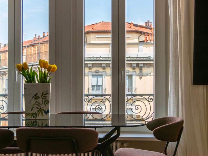 Appartamento trilocale in vendita in Via Ariberto, Corso Genova, Milano
