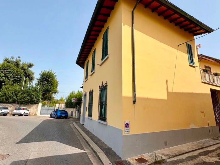 Casa con 6 locali in vendita in Via della Sala, Brozzi, Firenze