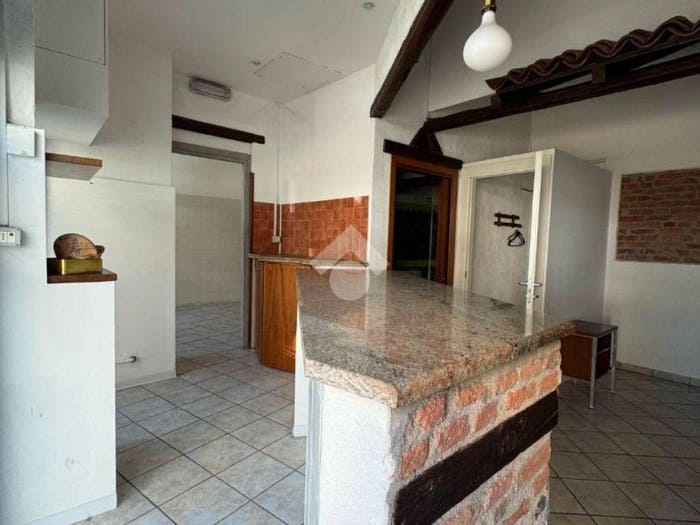 Appartamento monolocale in vendita in Via Bellinzona, Nino Bixio, Como
