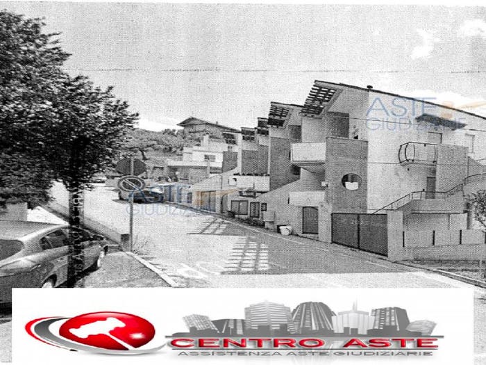 Appartamento trilocale in vendita in Via Cocchione Cappelle sul Tavo PE Italia, Cappelle sul Tavo
