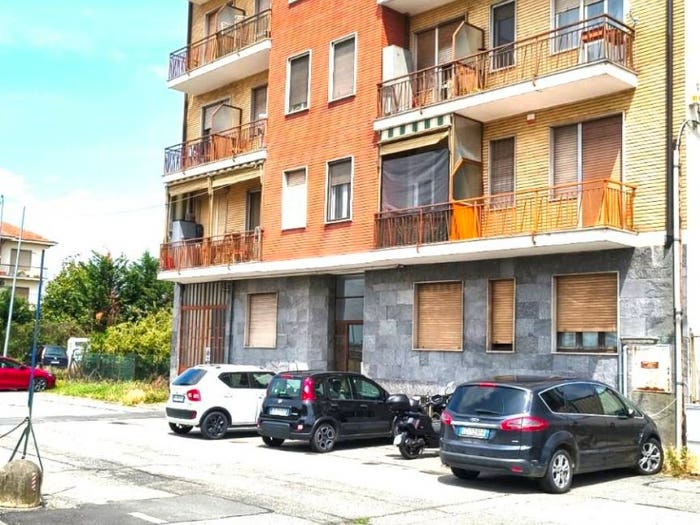 Appartamento trilocale in vendita in Via Baraggino, Chivasso