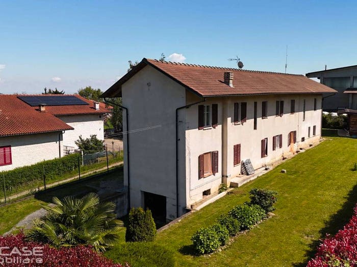 Casa con 6 locali in vendita in Via Famolasco, Centro, Bibiana