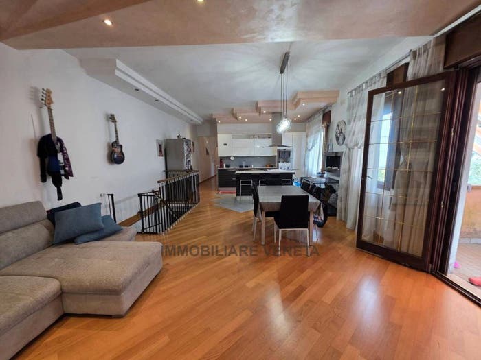 Casa con 6 locali in vendita in Sottomarina, Chioggia