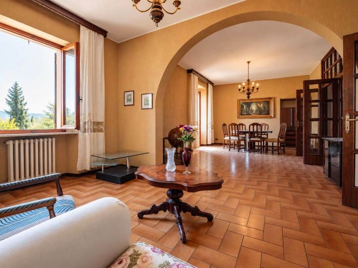 Appartamento con 6 locali in vendita in via roma, Centro, Asciano