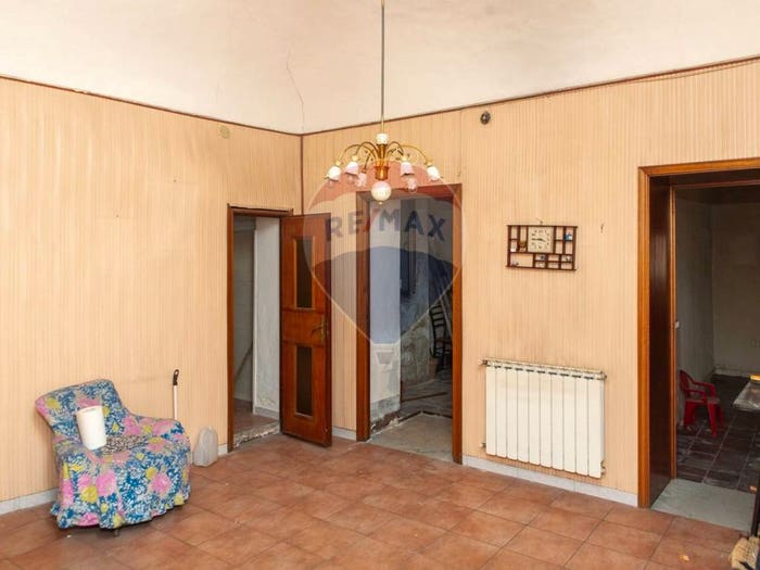 Casa con 6 locali in vendita in Via Diodorea, Agira