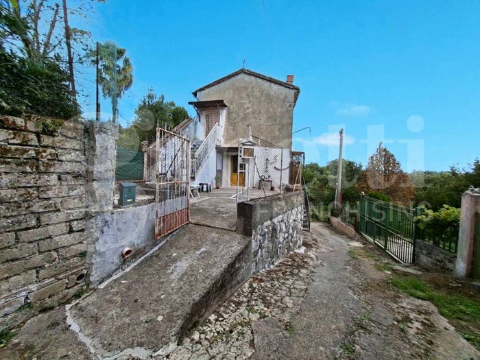 Casa bilocale in vendita in VERSANO SNC, Versano, Teano