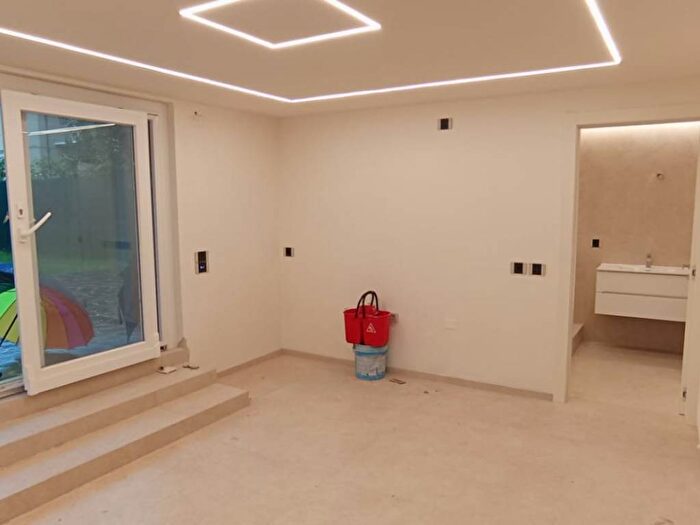 Appartamento trilocale in vendita in Via Francesco De Sanctis, Pantano, Pesaro