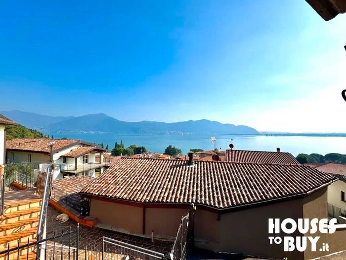 Casa trilocale in vendita in Via Carrobbio F, Predore