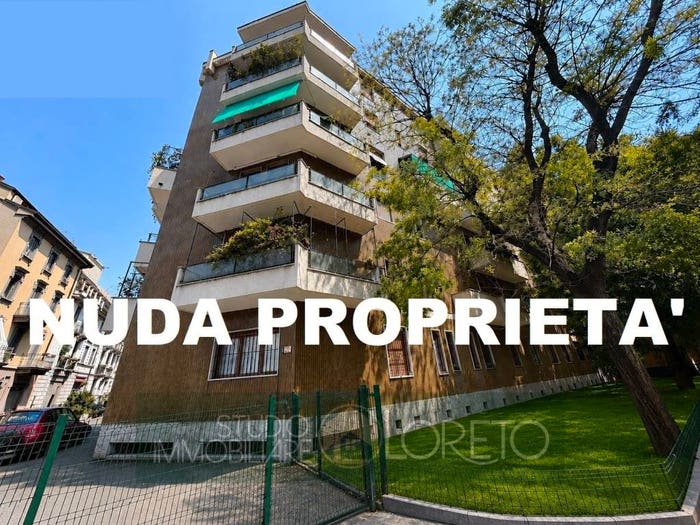 Appartamento trilocale in vendita in Via delle Leghe, Pasteur, Milano