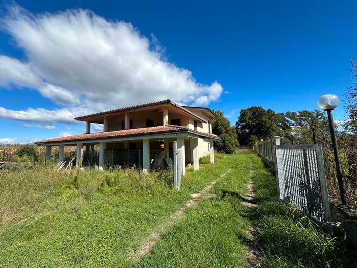 Casa quadrilocale in vendita in Via Limatella, Centro, San Giorgio a Liri