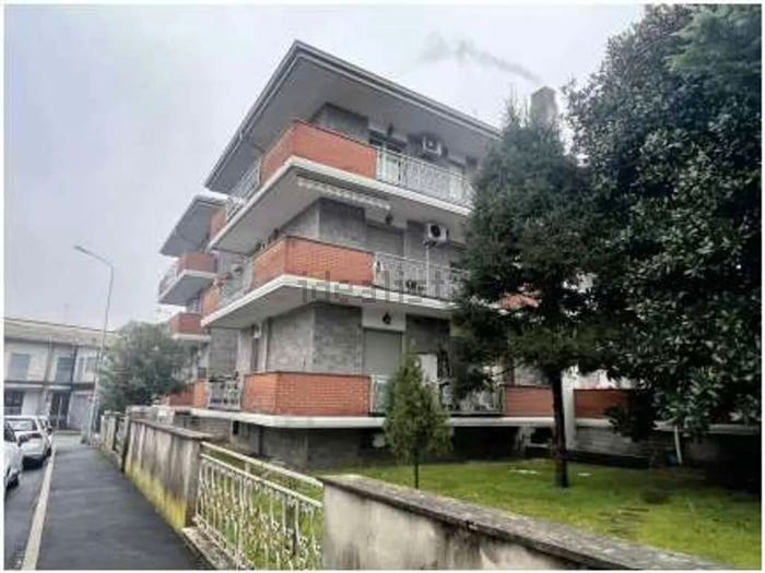 Appartamento trilocale in vendita in Via Mascagni, Cerano
