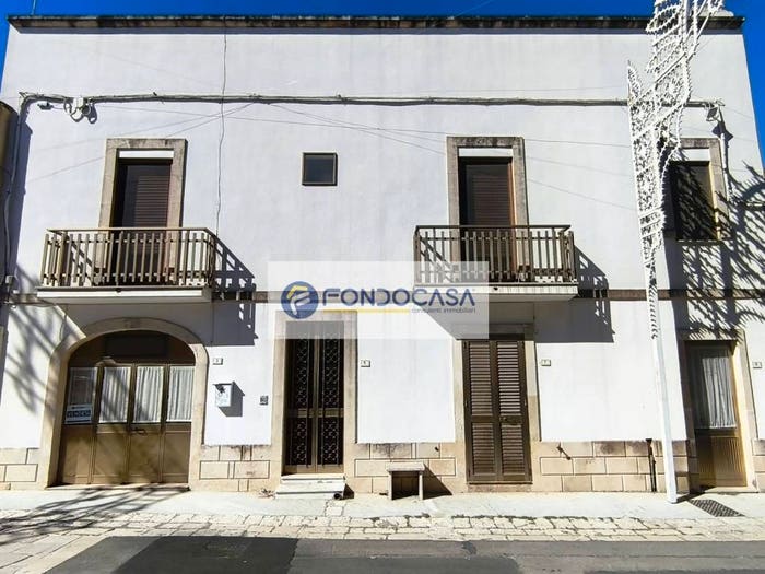 Casa con 6 locali in vendita in via del Mare, Vignacastrisi, Ortelle