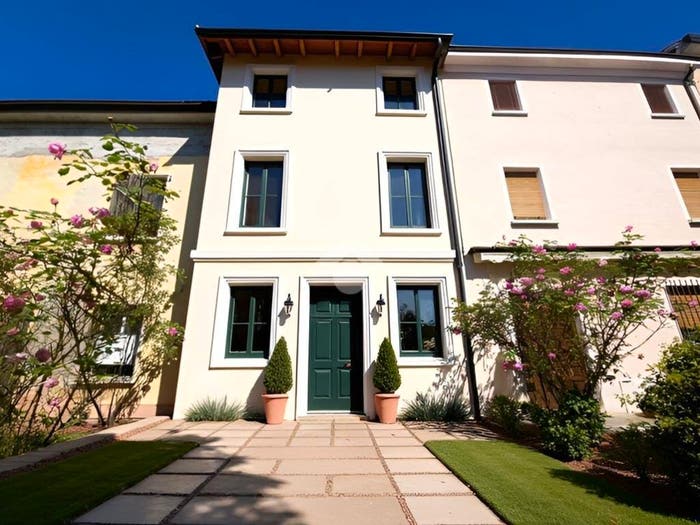 Casa trilocale in vendita in Piazza Castello, Centro, Ceresara