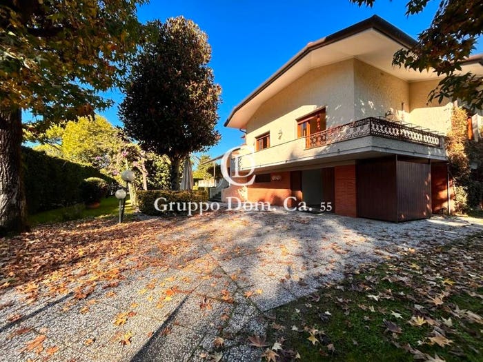Casa con 6 locali in vendita in Via Battisti, Centro, Forte dei Marmi