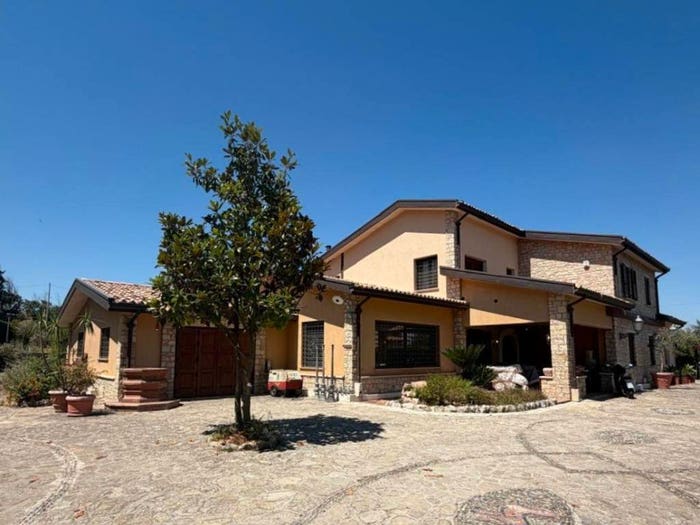 Casa con 6 locali in vendita in Contrada Chiosi, Corleone