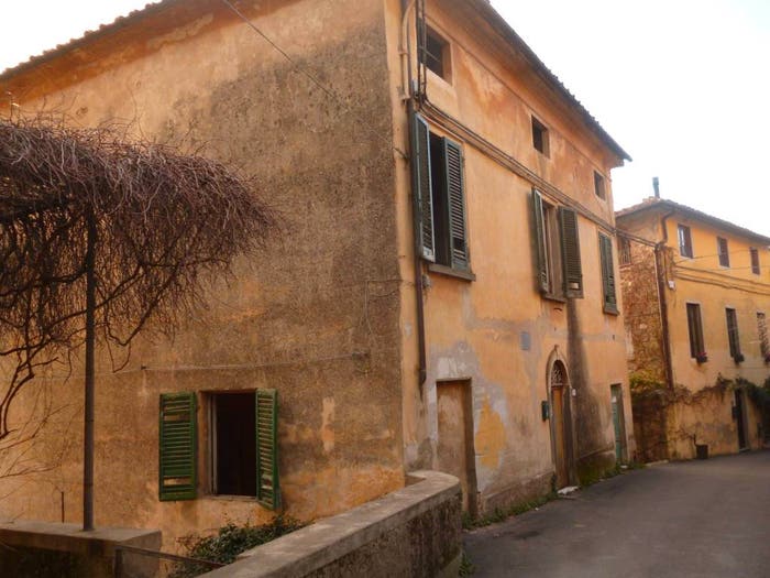 Casa con 6 locali in vendita in Via Eugenio III, Montemagno, Calci