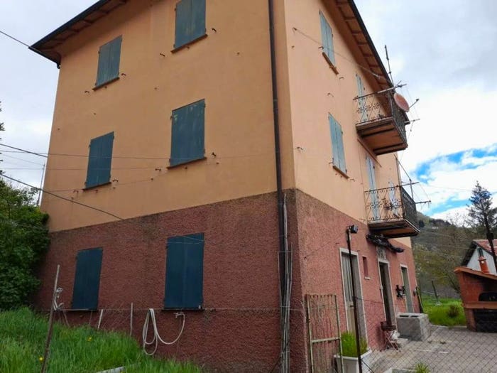 Casa con 6 locali in vendita in Loc Caffarena No Number, Propata