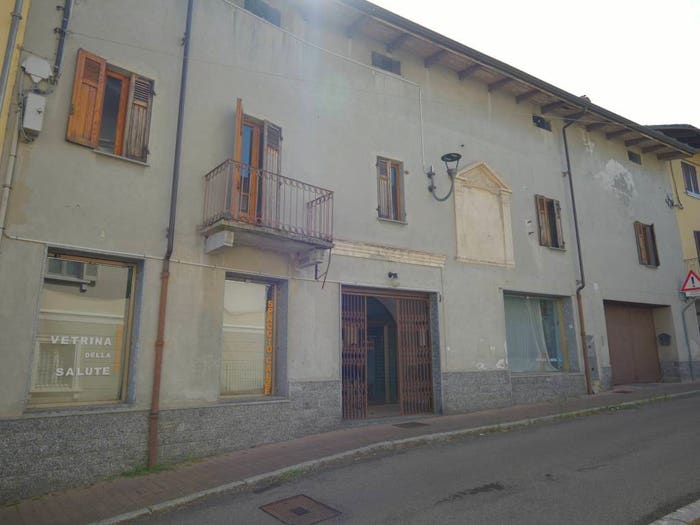 Casa con 6 locali in vendita in Via Don Giovanni Minzoni, Centro, Cossato